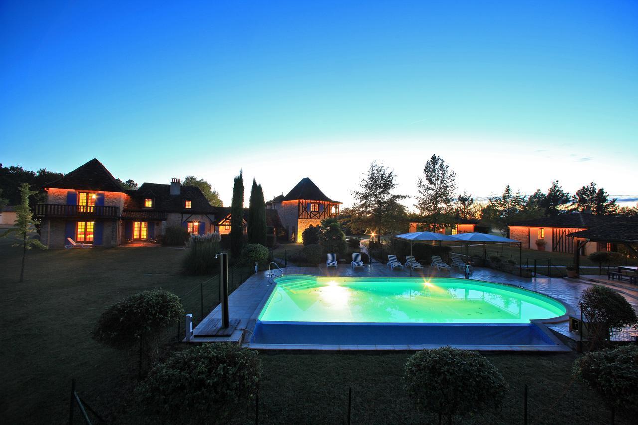 Au Jardin Fleuri Hotel Bosset Buitenkant foto